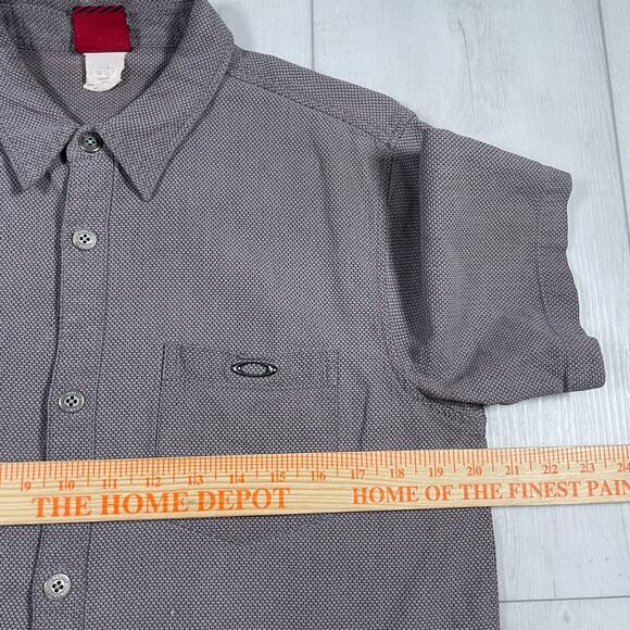 Oakley Mens Large Button Up Short Sleeve Shirt Pocket Metal Logo Purple Gray - Picture 10 of 12